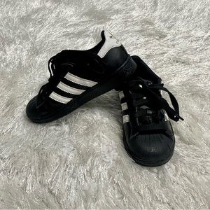 adidas size 11K Shell Toe Classic Sneakers